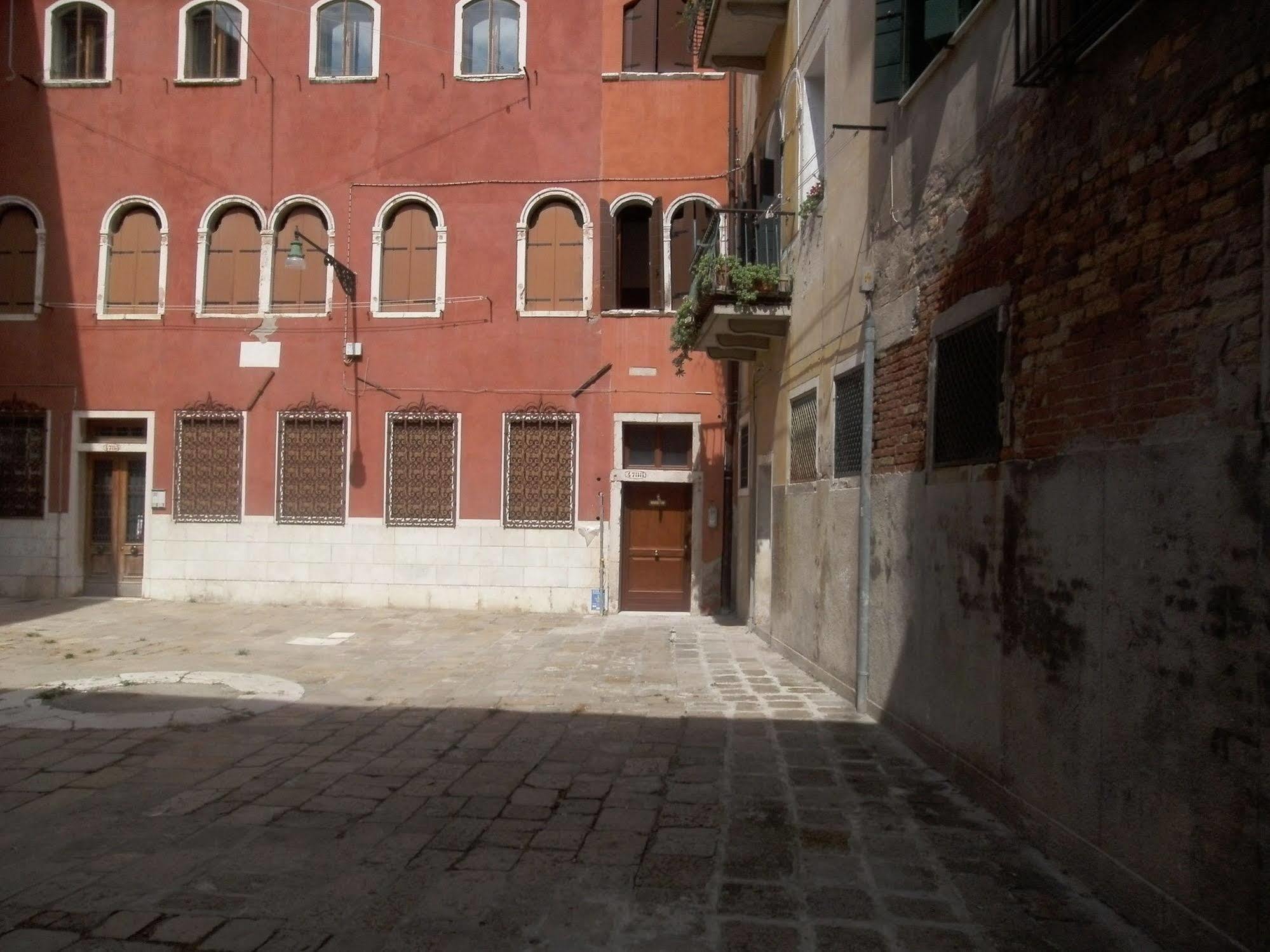 Sweet Venice - Checkin At "Alloggi Ss Giovanni E Paolo" Ngoại thất bức ảnh
